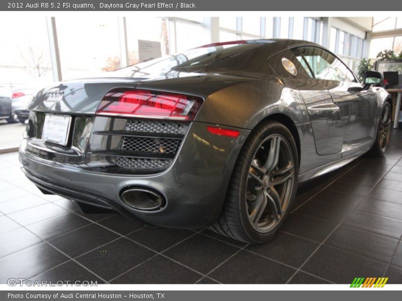 Daytona Gray Pearl Effect / Black 2012 Audi R8 5.2 FSI quattro