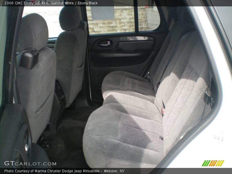 Summit White / Ebony Black 2006 GMC Envoy SLE 4x4