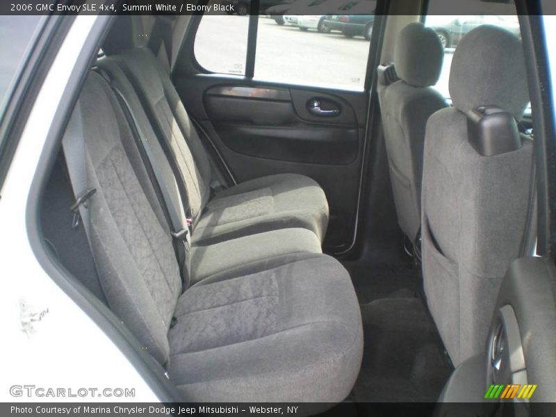 Summit White / Ebony Black 2006 GMC Envoy SLE 4x4