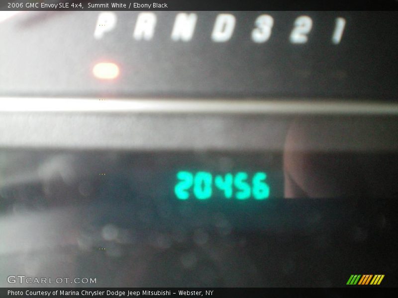Summit White / Ebony Black 2006 GMC Envoy SLE 4x4