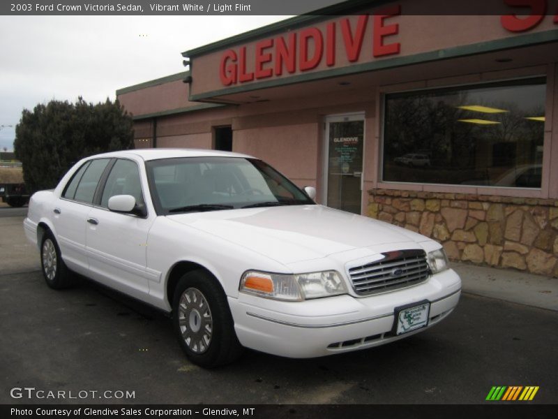 Vibrant White / Light Flint 2003 Ford Crown Victoria Sedan