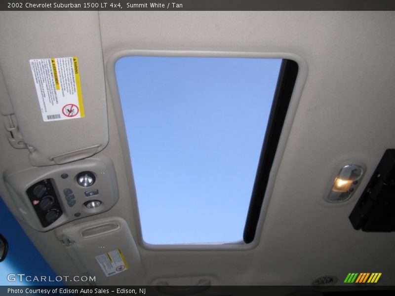 Summit White / Tan 2002 Chevrolet Suburban 1500 LT 4x4