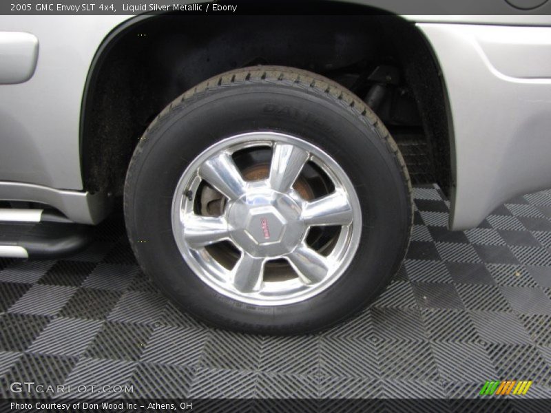  2005 Envoy SLT 4x4 Wheel