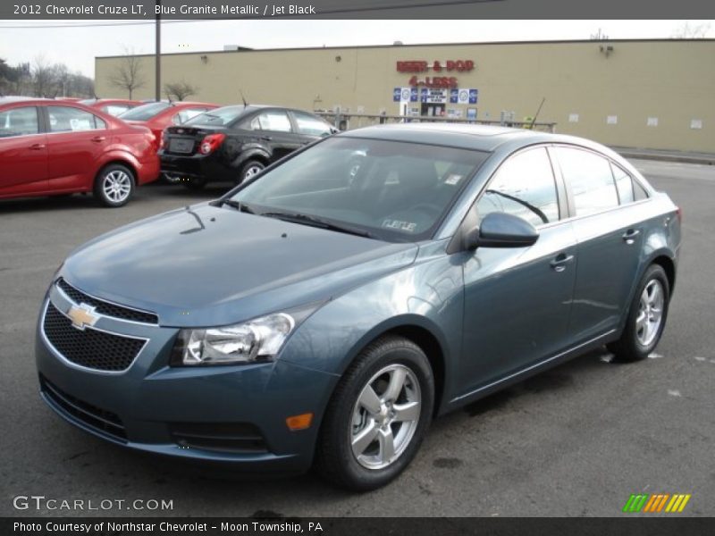 Front 3/4 View of 2012 Cruze LT