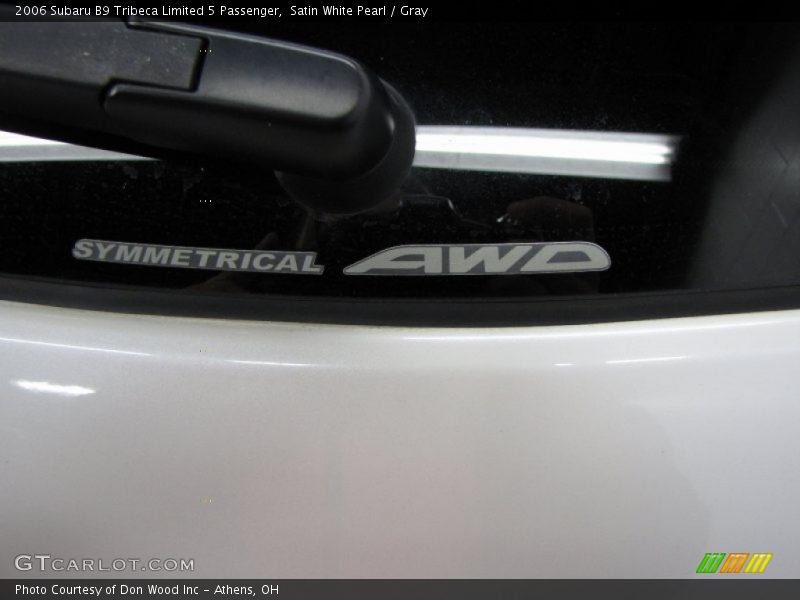 Satin White Pearl / Gray 2006 Subaru B9 Tribeca Limited 5 Passenger