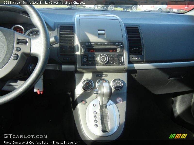 Brilliant Silver Metallic / Charcoal 2011 Nissan Sentra 2.0