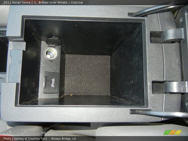 Brilliant Silver Metallic / Charcoal 2011 Nissan Sentra 2.0