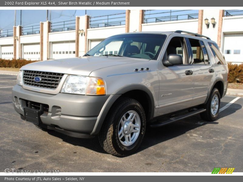 Silver Birch Metallic / Medium Parchment 2002 Ford Explorer XLS 4x4