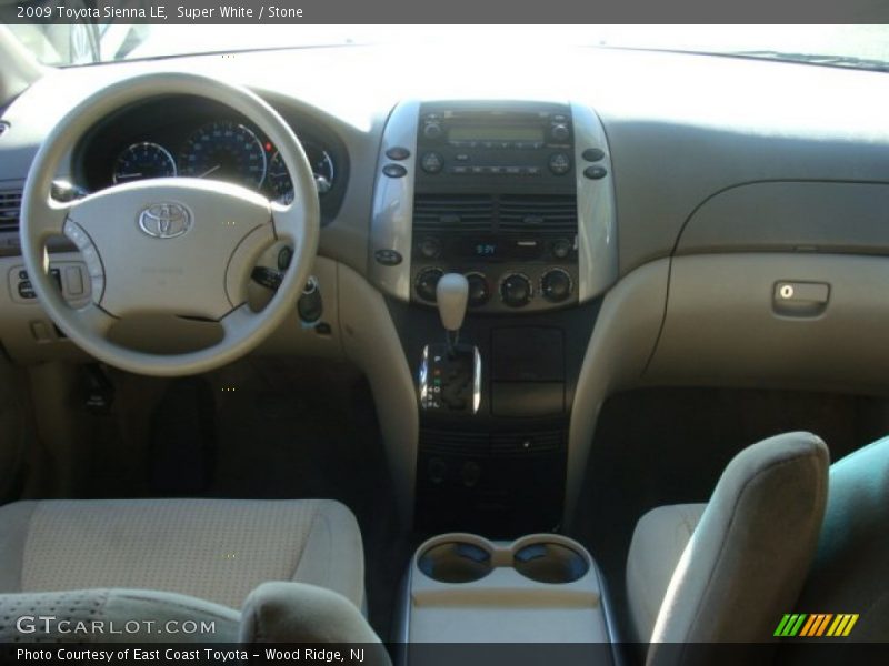 Super White / Stone 2009 Toyota Sienna LE