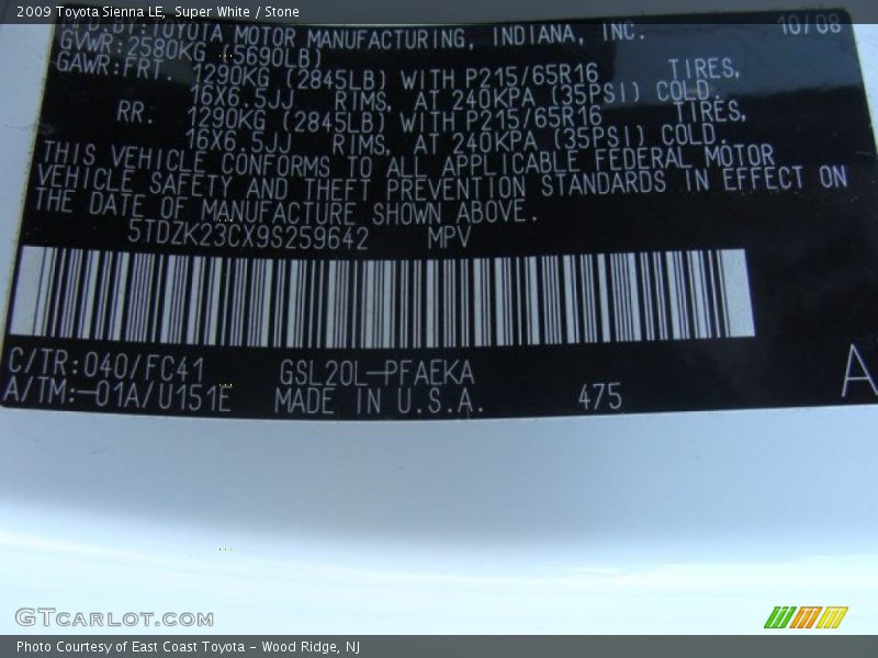 Super White / Stone 2009 Toyota Sienna LE
