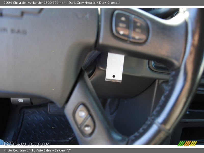 Dark Gray Metallic / Dark Charcoal 2004 Chevrolet Avalanche 1500 Z71 4x4