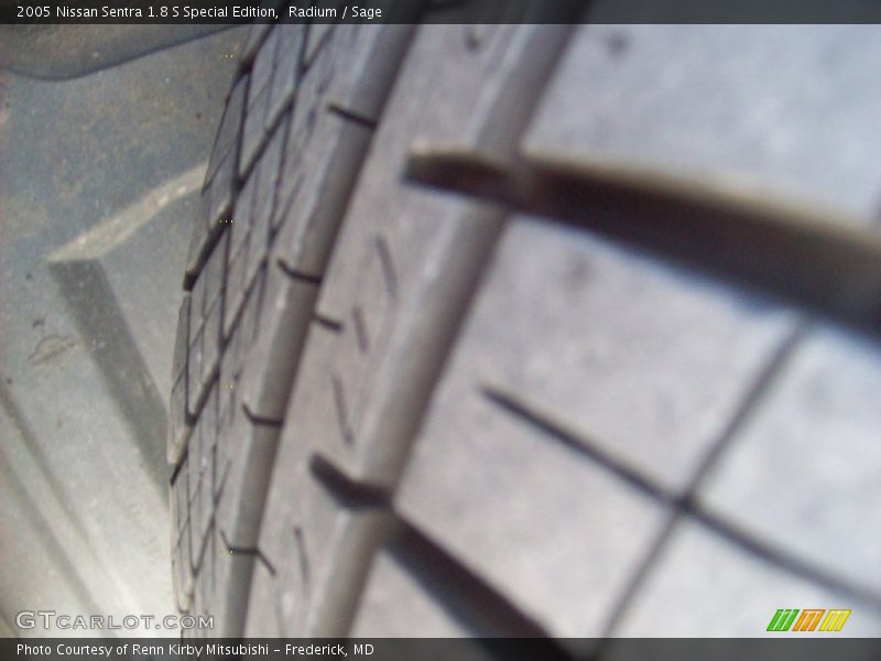 Radium / Sage 2005 Nissan Sentra 1.8 S Special Edition