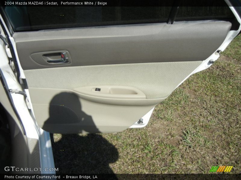 Performance White / Beige 2004 Mazda MAZDA6 i Sedan