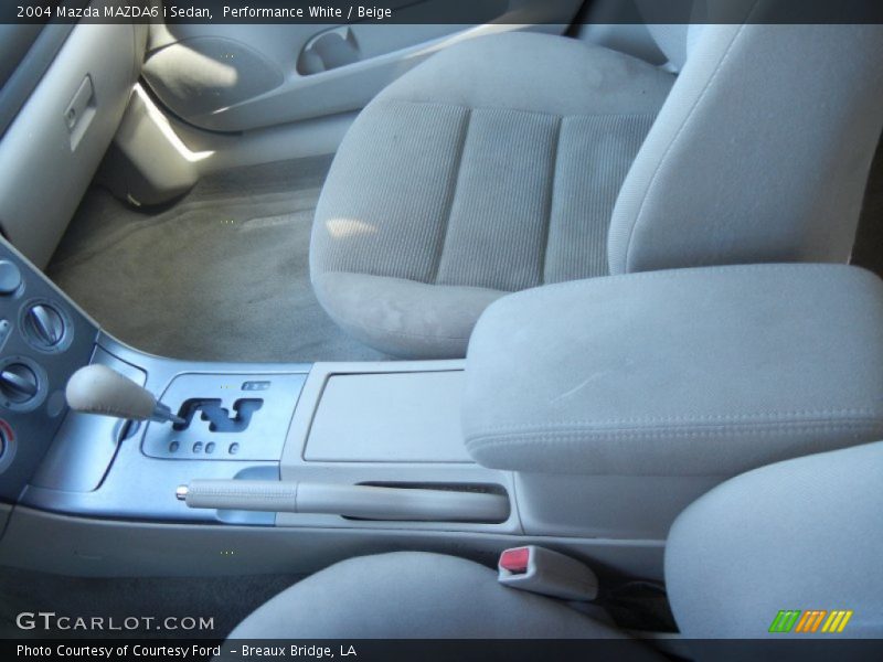 Performance White / Beige 2004 Mazda MAZDA6 i Sedan