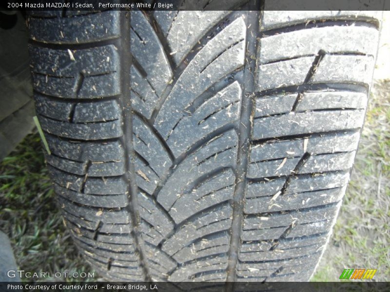 Performance White / Beige 2004 Mazda MAZDA6 i Sedan