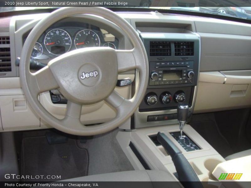 Natural Green Pearl / Pastel Pebble Beige 2010 Jeep Liberty Sport