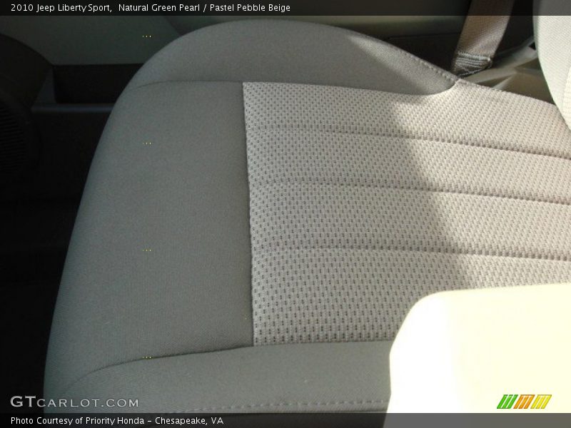 Natural Green Pearl / Pastel Pebble Beige 2010 Jeep Liberty Sport