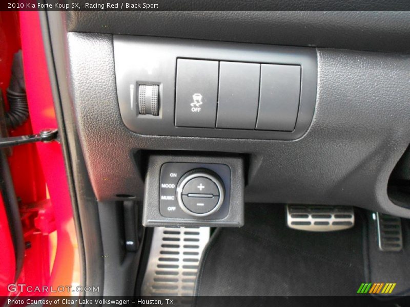 Racing Red / Black Sport 2010 Kia Forte Koup SX