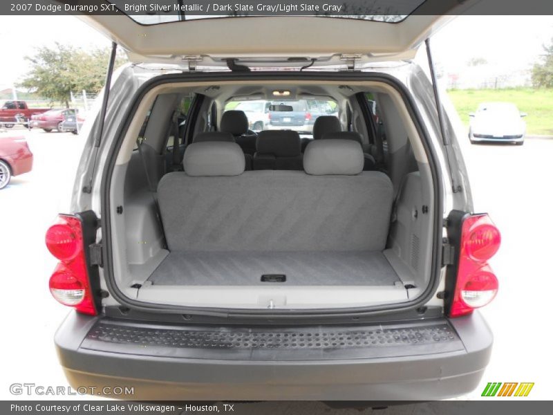  2007 Durango SXT Trunk
