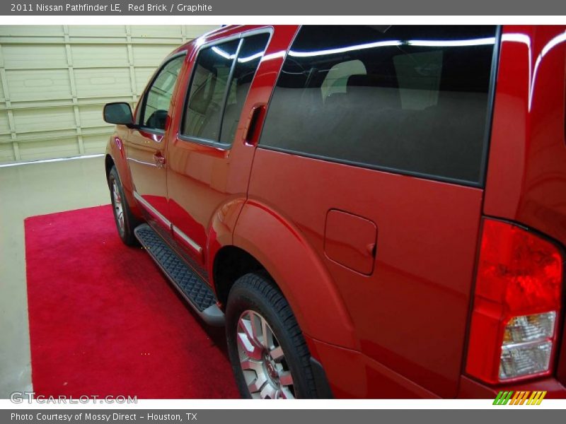 Red Brick / Graphite 2011 Nissan Pathfinder LE