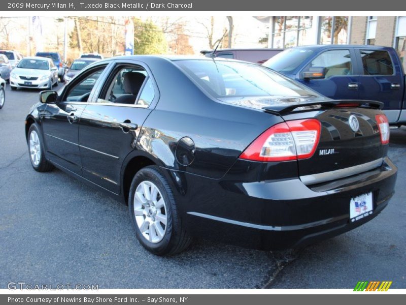 Tuxedo Black Metallic / Dark Charcoal 2009 Mercury Milan I4