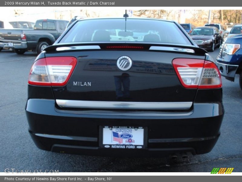 Tuxedo Black Metallic / Dark Charcoal 2009 Mercury Milan I4