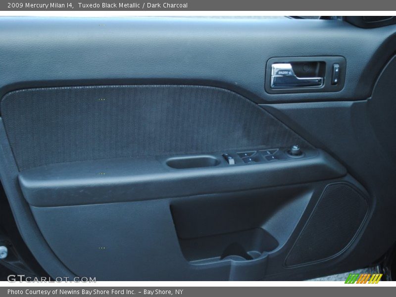 Tuxedo Black Metallic / Dark Charcoal 2009 Mercury Milan I4