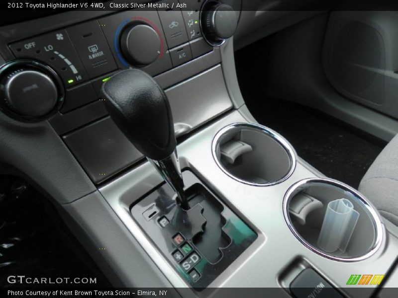 Classic Silver Metallic / Ash 2012 Toyota Highlander V6 4WD
