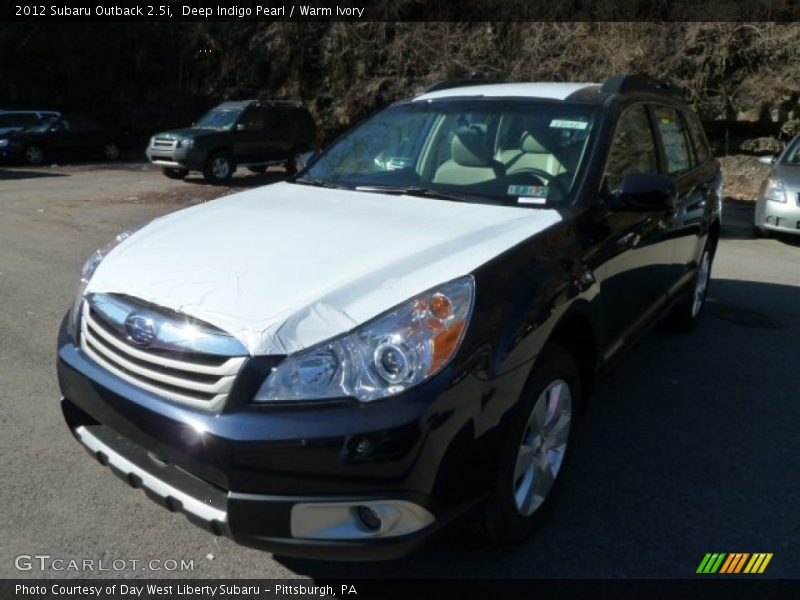 Deep Indigo Pearl / Warm Ivory 2012 Subaru Outback 2.5i