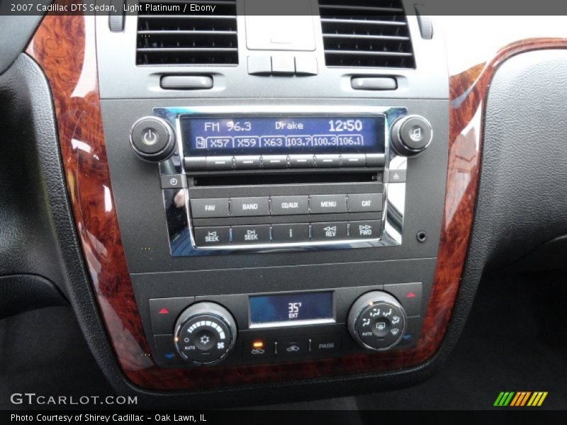 Light Platinum / Ebony 2007 Cadillac DTS Sedan
