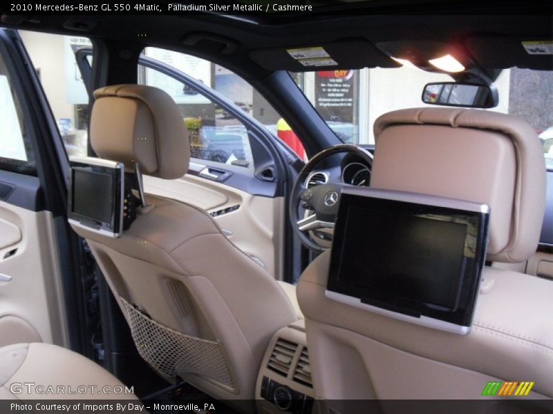 Palladium Silver Metallic / Cashmere 2010 Mercedes-Benz GL 550 4Matic