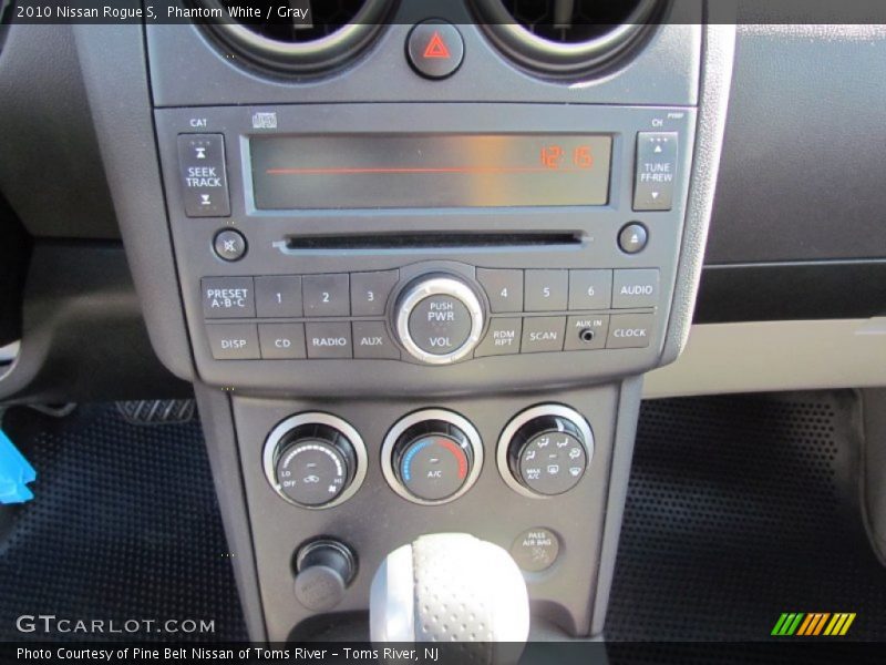 Phantom White / Gray 2010 Nissan Rogue S