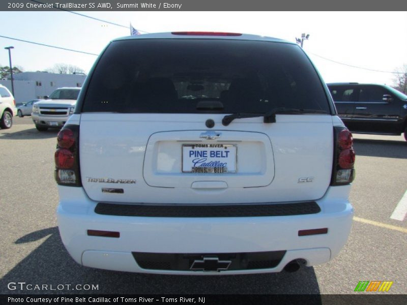 Summit White / Ebony 2009 Chevrolet TrailBlazer SS AWD