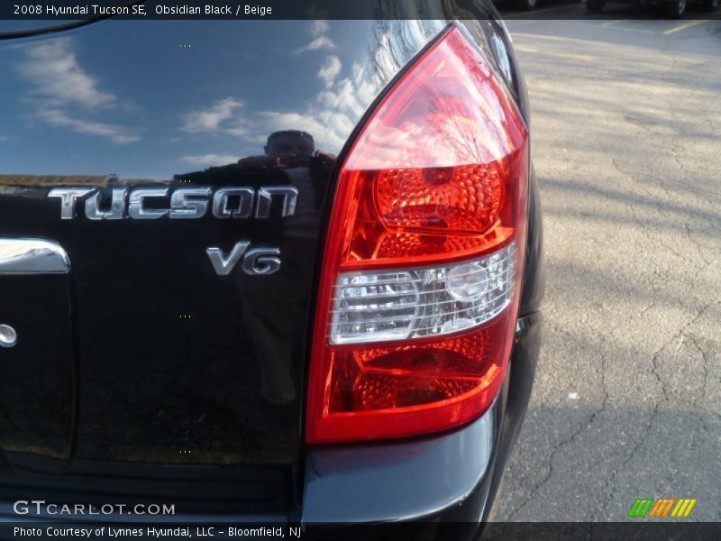 Obsidian Black / Beige 2008 Hyundai Tucson SE