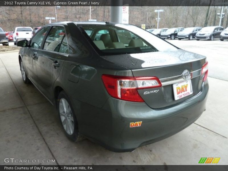 Cypress Green Pearl / Ivory 2012 Toyota Camry XLE V6