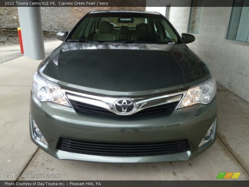 Cypress Green Pearl / Ivory 2012 Toyota Camry XLE V6