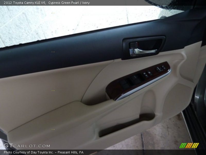 Cypress Green Pearl / Ivory 2012 Toyota Camry XLE V6