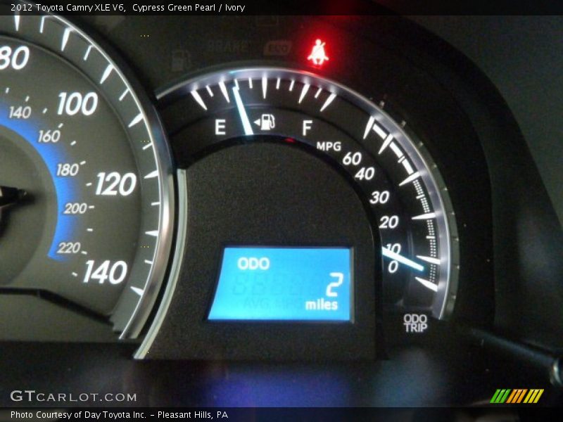 Cypress Green Pearl / Ivory 2012 Toyota Camry XLE V6