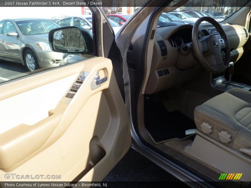 Desert Stone / Desert 2007 Nissan Pathfinder S 4x4