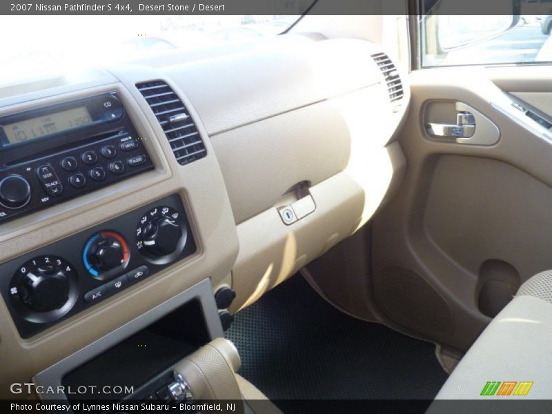 Desert Stone / Desert 2007 Nissan Pathfinder S 4x4