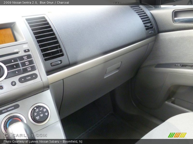 Blue Onyx / Charcoal 2009 Nissan Sentra 2.0