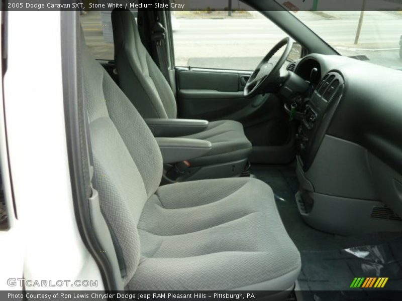 Stone White / Medium Slate Gray 2005 Dodge Caravan SXT