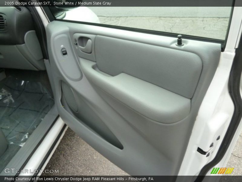 Stone White / Medium Slate Gray 2005 Dodge Caravan SXT