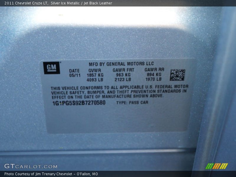 Silver Ice Metallic / Jet Black Leather 2011 Chevrolet Cruze LT