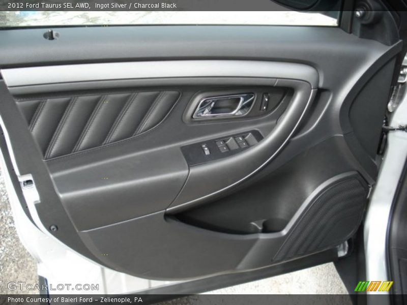Door Panel of 2012 Taurus SEL AWD