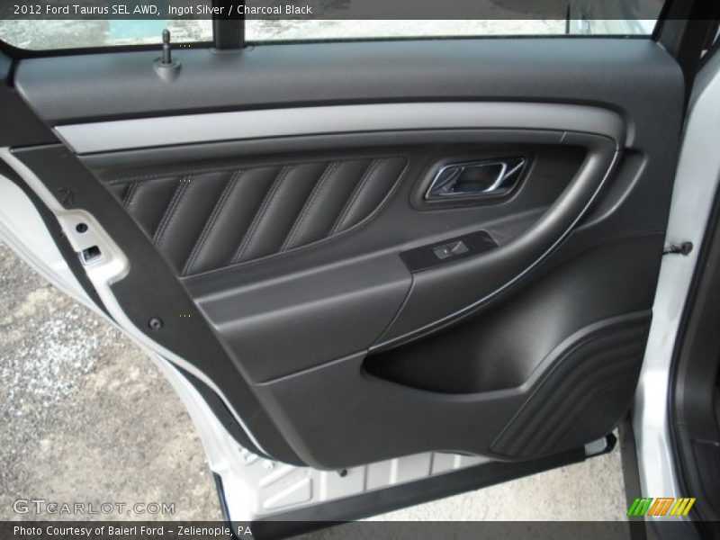 Door Panel of 2012 Taurus SEL AWD