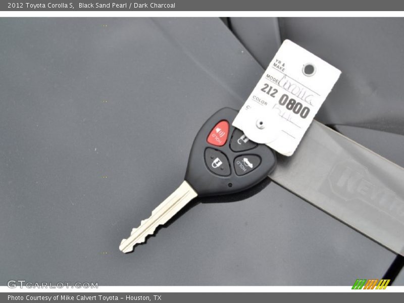 Keys of 2012 Corolla S