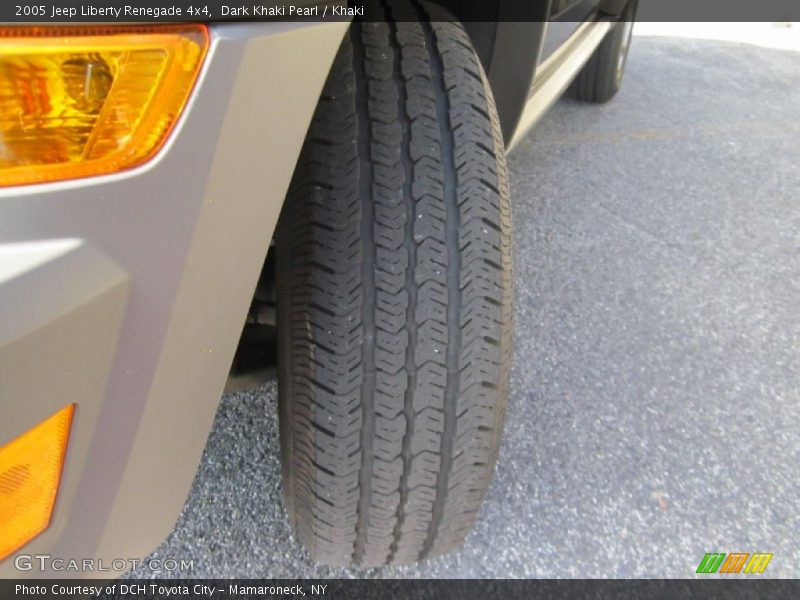 Dark Khaki Pearl / Khaki 2005 Jeep Liberty Renegade 4x4