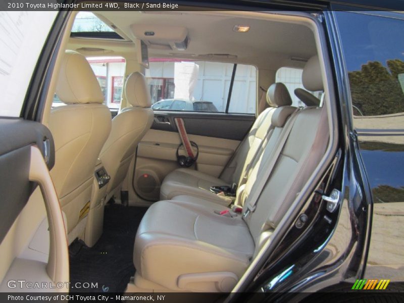 Black / Sand Beige 2010 Toyota Highlander Limited 4WD