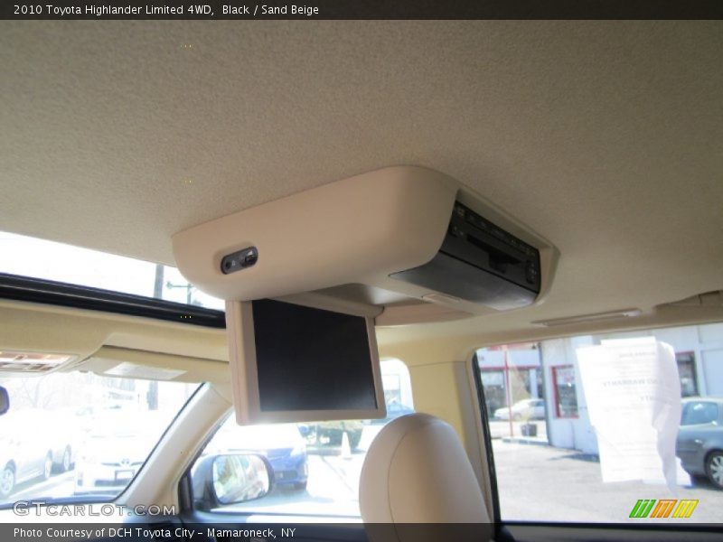 Black / Sand Beige 2010 Toyota Highlander Limited 4WD